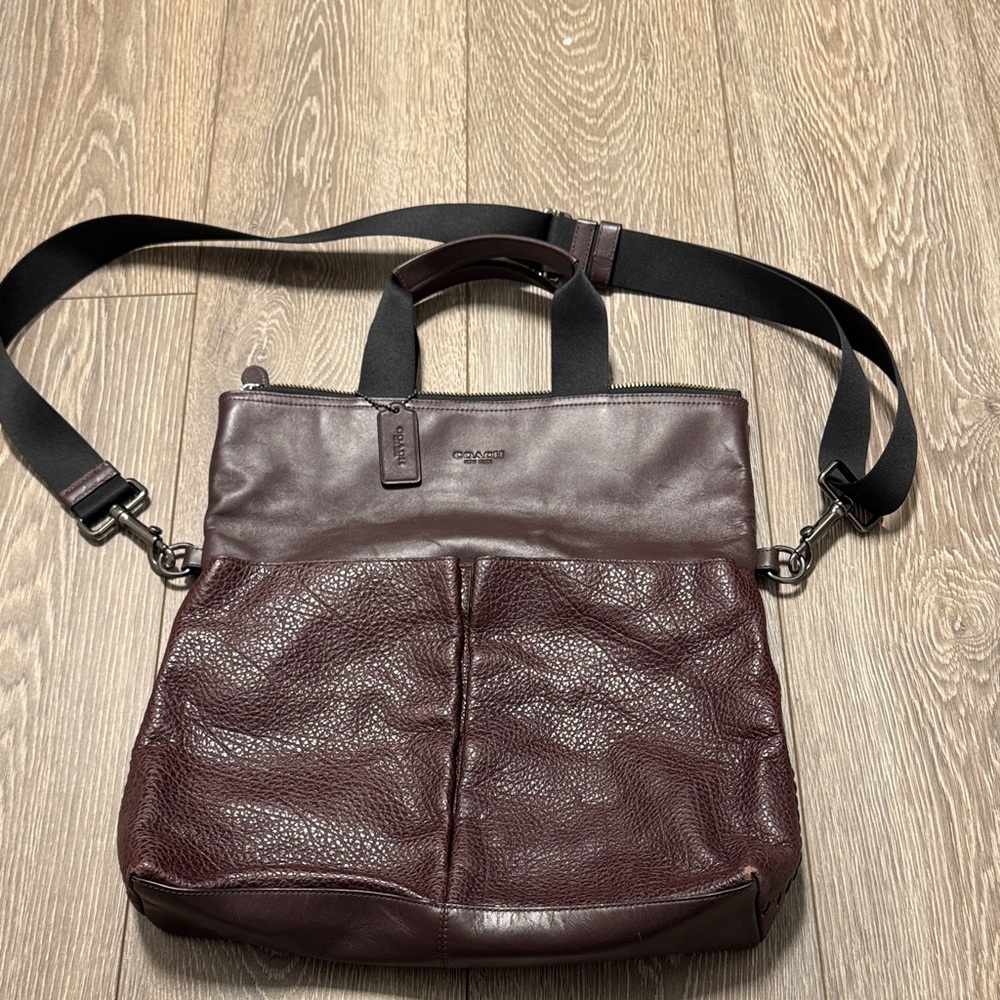 Coach Women's Dark Brown Leather Laptop Bag